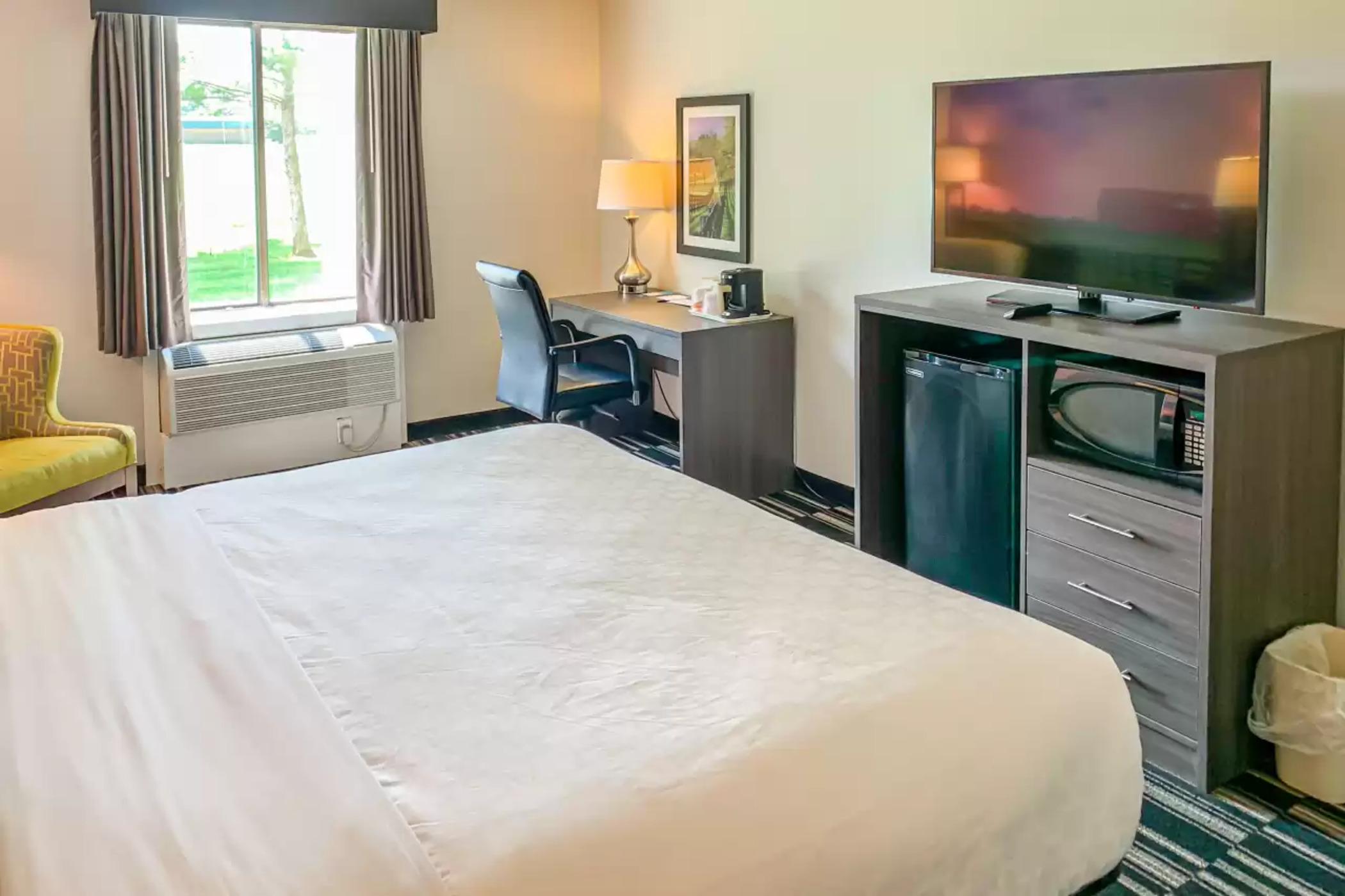 Clarion Pointe Richmond North Near University Экстерьер фото